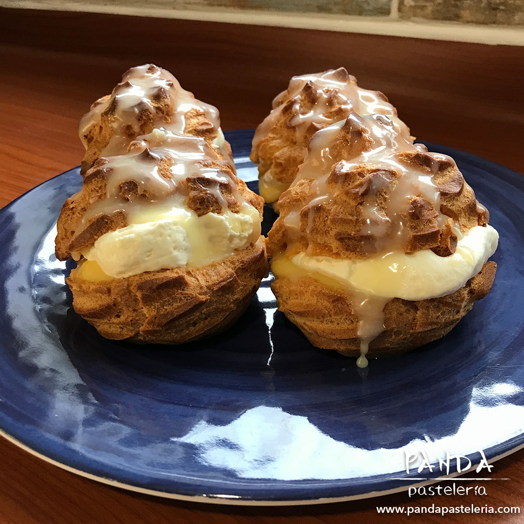 Profiteroles Cítricos Panda Pastelería Puerto Montt